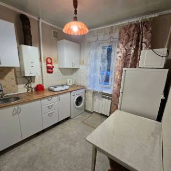 Сдается 2-х комнатная квартира, 42 м²