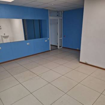 Продается Нежилое помещение, 70 м²