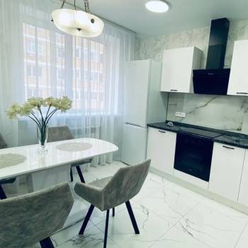 Сдается 2-х комнатная квартира, 59,6 м²