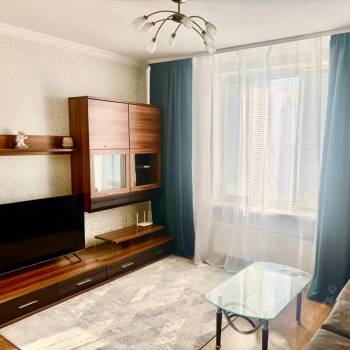 Продается 1-комнатная квартира, 36 м²