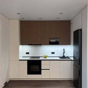 Сдается 1-комнатная квартира, 56 м²