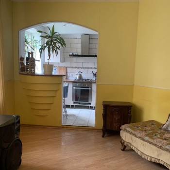 Сдается Многокомнатная квартира, 90 м²
