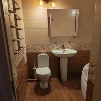 Продается 2-х комнатная квартира, 77 м²