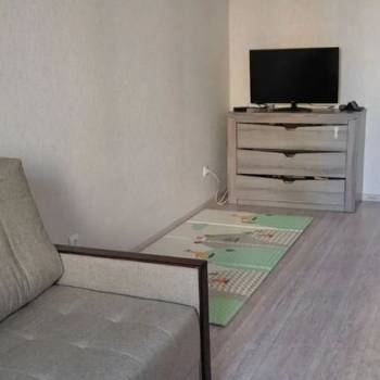 Сдается 2-х комнатная квартира, 86 м²