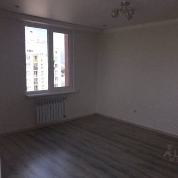 Продается 1-комнатная квартира, 35 м²