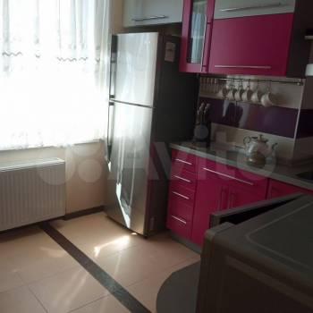 Сдается 1-комнатная квартира, 50 м²