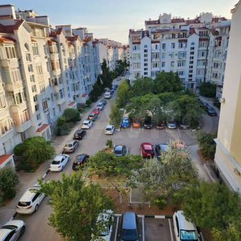 Сдается 2-х комнатная квартира, 75 м²