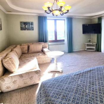 Сдается 2-х комнатная квартира, 95 м²