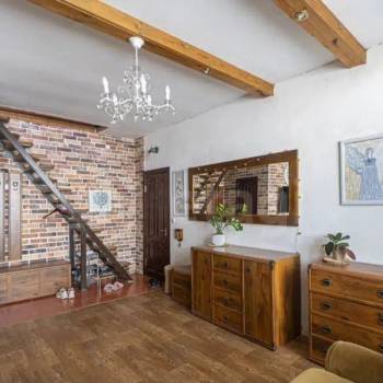 Продается 1-комнатная квартира, 56 м²