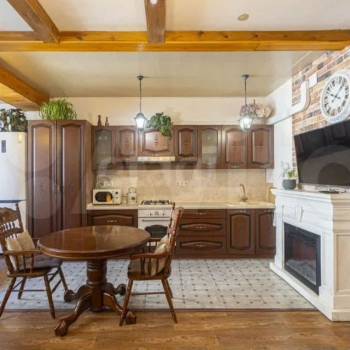 Продается 1-комнатная квартира, 56 м²