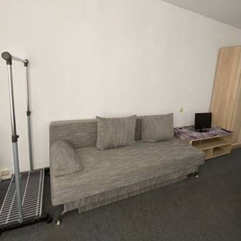 Сдается 1-комнатная квартира, 57 м²