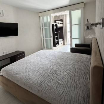 Сдается 1-комнатная квартира, 45 м²