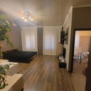 Сдается 1-комнатная квартира, 78 м²