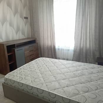 Сдается 1-комнатная квартира, 39 м²