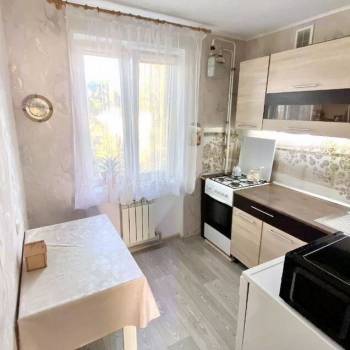 Продается 3-х комнатная квартира, 62 м²