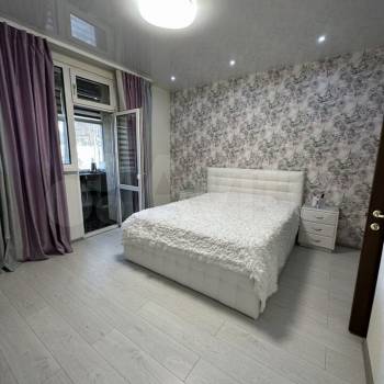 Сдается 1-комнатная квартира, 42 м²