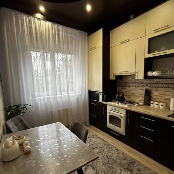 Продается 3-х комнатная квартира, 60 м²