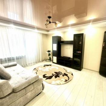 Сдается 2-х комнатная квартира, 65 м²