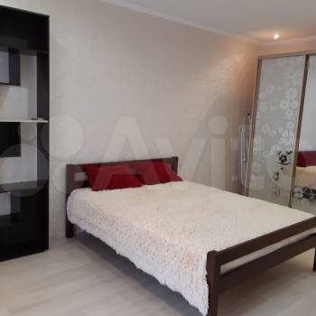 Сдается 2-х комнатная квартира, 86 м²