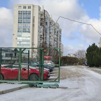 Продается 1-комнатная квартира, 42 м²