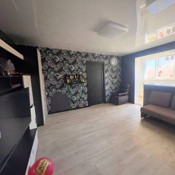 Продается Многокомнатная квартира, 85 м²