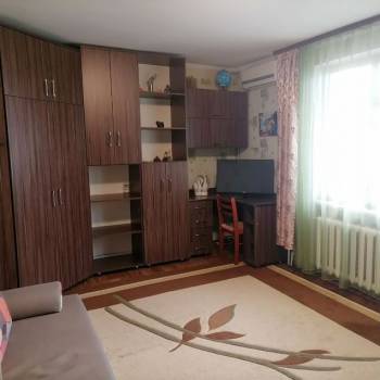 Продается 1-комнатная квартира, 37,4 м²