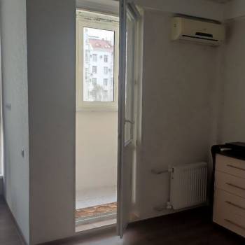 Продается 1-комнатная квартира, 51 м²