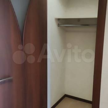 Продается 1-комнатная квартира, 51 м²