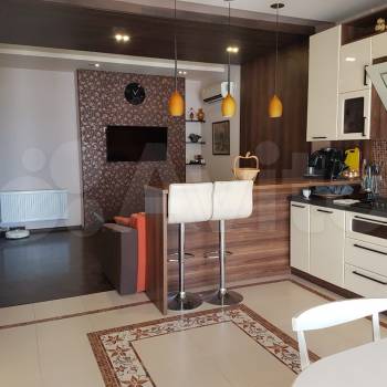 Сдается 2-х комнатная квартира, 90 м²