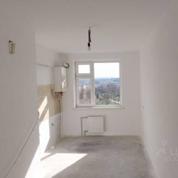 Продается 1-комнатная квартира, 54 м²