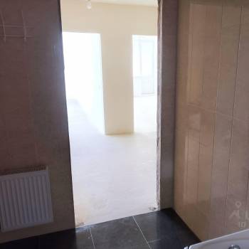 Продается 1-комнатная квартира, 54 м²