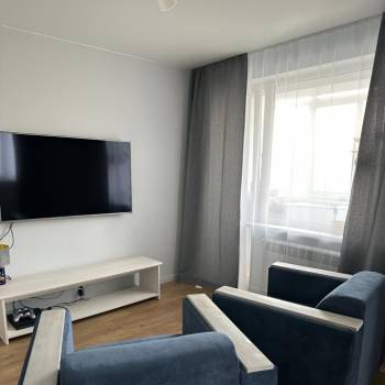 Продается 1-комнатная квартира, 44 м²