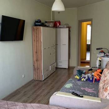 Продается 1-комнатная квартира, 42,6 м²