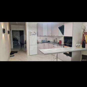 Продается 3-х комнатная квартира, 186 м²