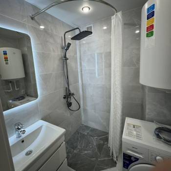 Продается 1-комнатная квартира, 40 м²