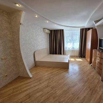 Сдается 1-комнатная квартира, 44 м²
