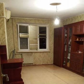 Продается 1-комнатная квартира, 48 м²