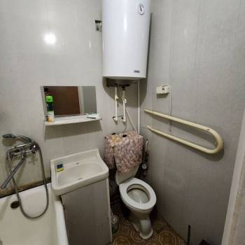 Продается 1-комнатная квартира, 32 м²