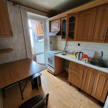 Продается 1-комнатная квартира, 32 м²