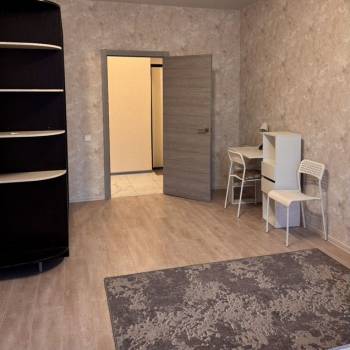 Сдается 1-комнатная квартира, 41 м²