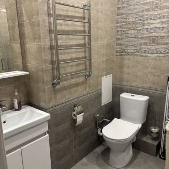 Сдается 1-комнатная квартира, 55 м²