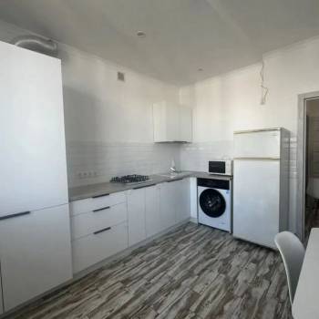 Сдается 1-комнатная квартира, 49,6 м²