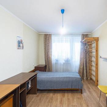 Продается Многокомнатная квартира, 85,4 м²