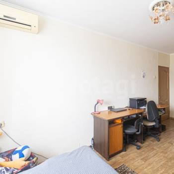 Продается Многокомнатная квартира, 85,4 м²