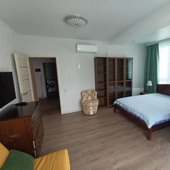 Сдается 1-комнатная квартира, 41 м²