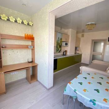 Сдается 1-комнатная квартира, 50,2 м²