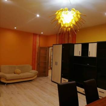 Сдается 2-х комнатная квартира, 78 м²