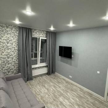Сдается 1-комнатная квартира, 38 м²