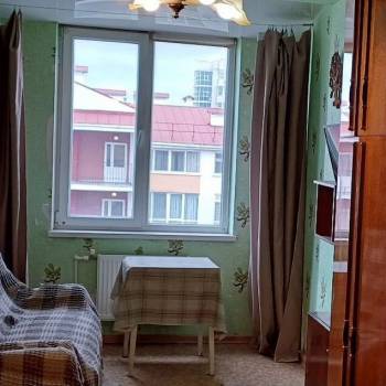Сдается 1-комнатная квартира, 42 м²