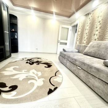 Сдается 2-х комнатная квартира, 65 м²